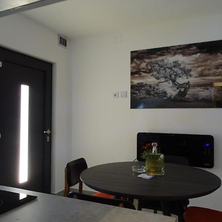 Apartman Dabrovic Novska エクステリア 写真
