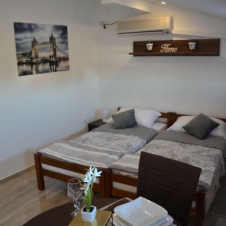 Apartman Dabrovic Novska エクステリア 写真