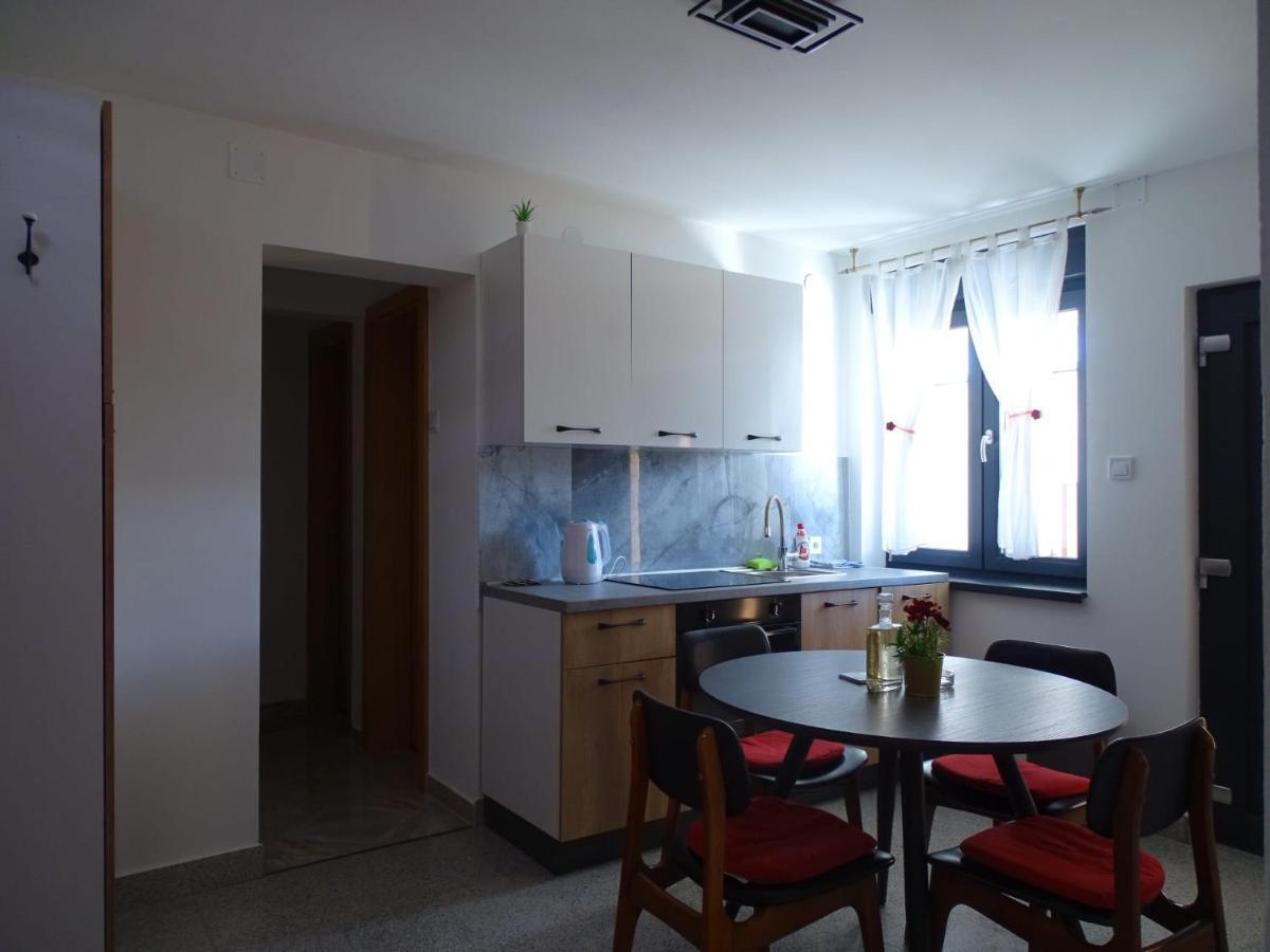 Apartman Dabrovic Novska エクステリア 写真