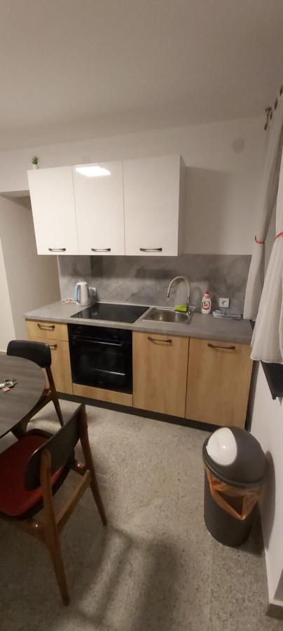 Apartman Dabrovic Novska エクステリア 写真